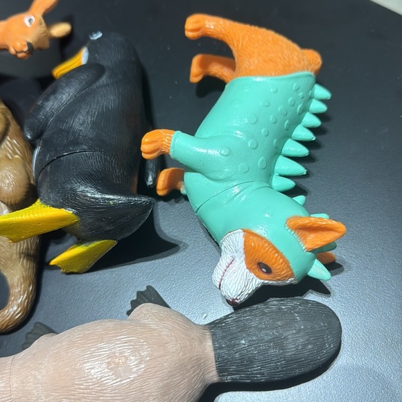 Large animal | figurines | Multiple - Picture 6 of 7